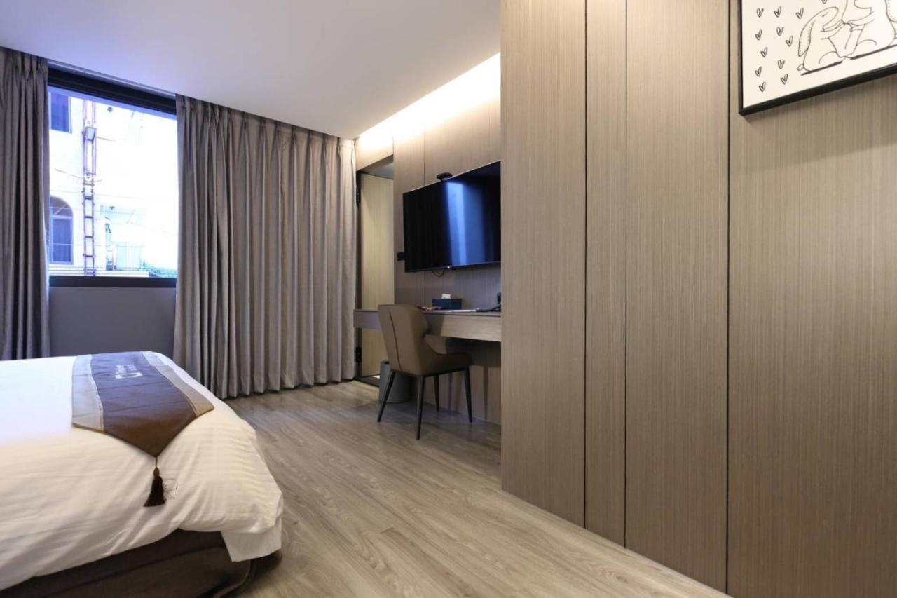 Hualien Pink Corner Hotel Екстер'єр фото