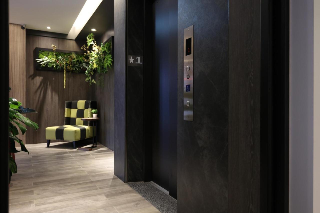 Hualien Pink Corner Hotel Екстер'єр фото