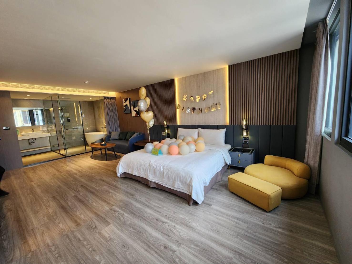 Hualien Pink Corner Hotel Екстер'єр фото