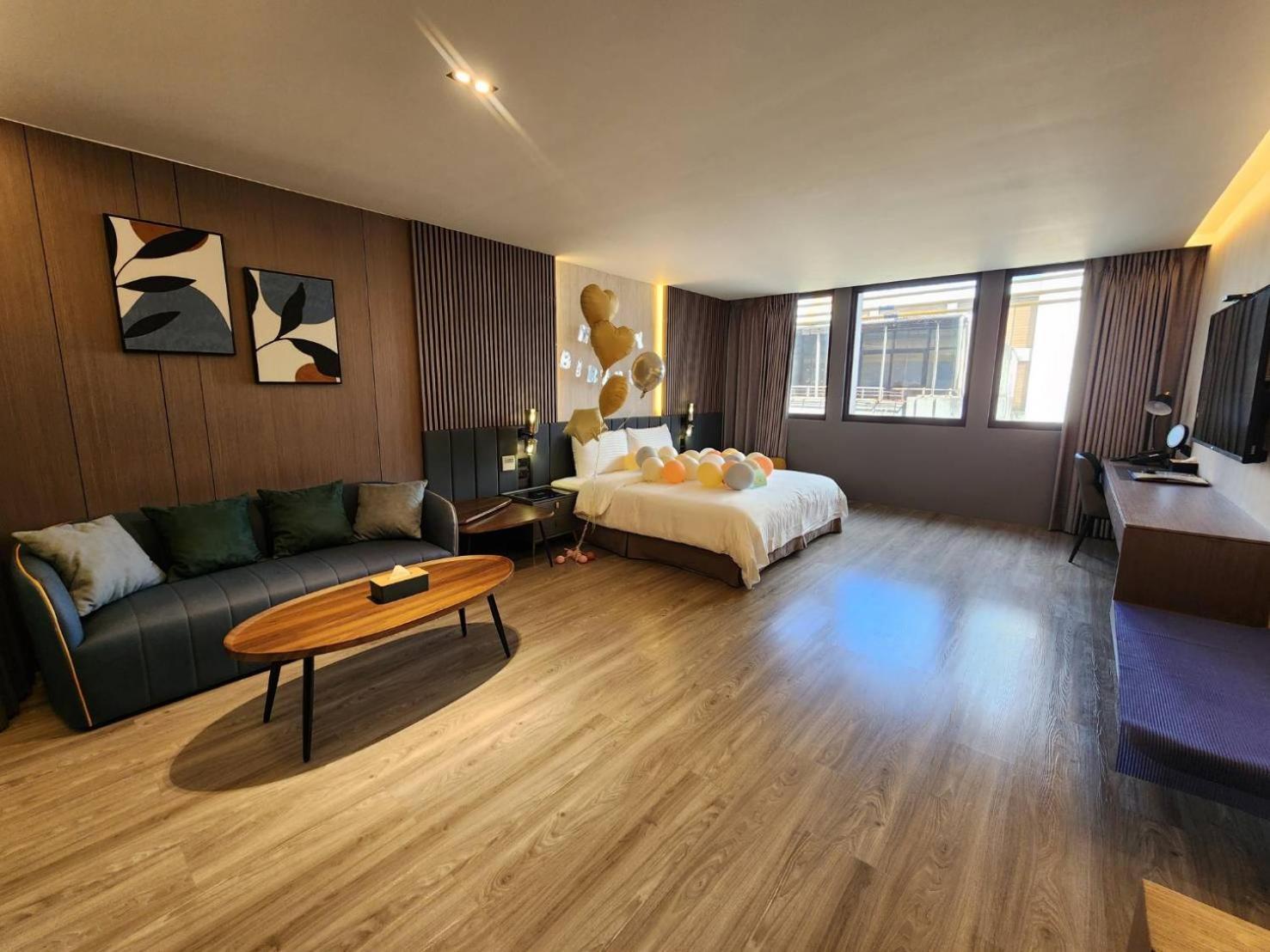 Hualien Pink Corner Hotel Екстер'єр фото