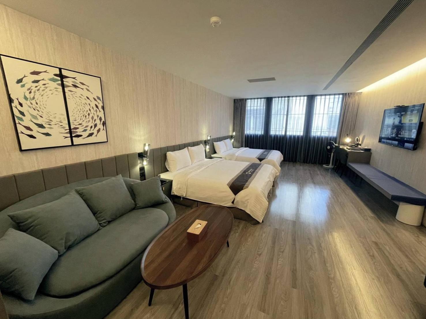 Hualien Pink Corner Hotel Екстер'єр фото